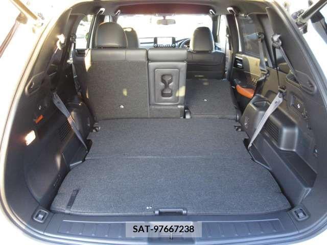 Mitsubishi OUTLANDER PHEV 2023-09 365901-17