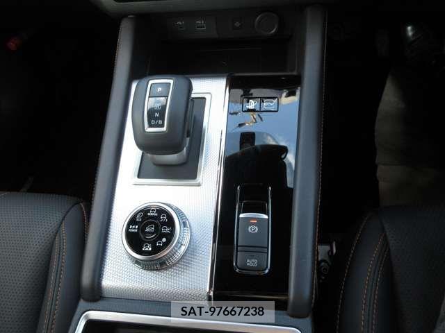 Mitsubishi OUTLANDER PHEV 2023-09 365901-15