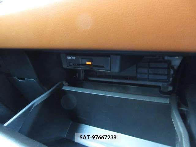 Mitsubishi OUTLANDER PHEV 2023-09 365901-14