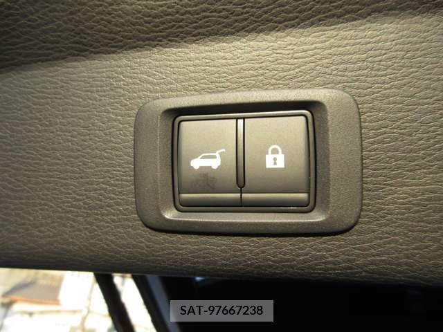 Mitsubishi OUTLANDER PHEV 2023-09 365901-18