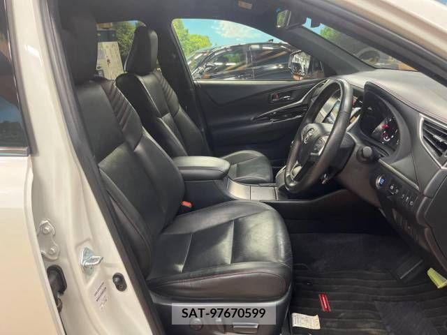 Toyota HARRIER 2017-08 331775-8