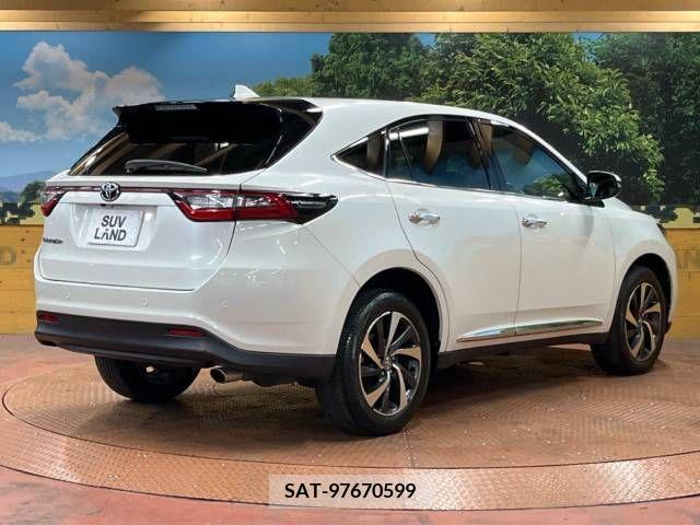 Toyota HARRIER 2017-08 331775-17