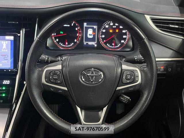 Toyota HARRIER 2017-08 331775-11