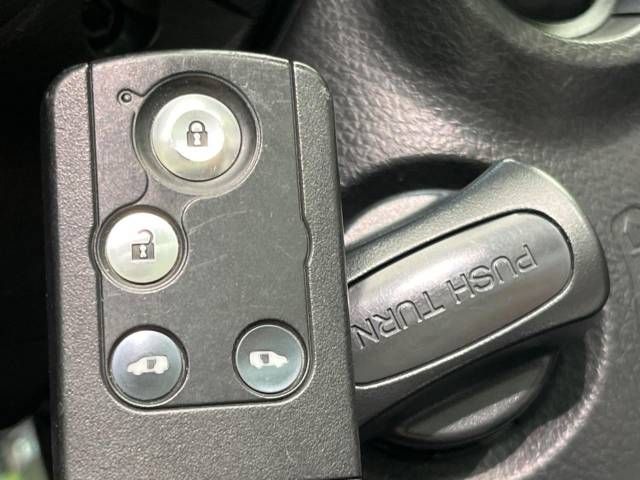 Honda e 2010-01 191466-6