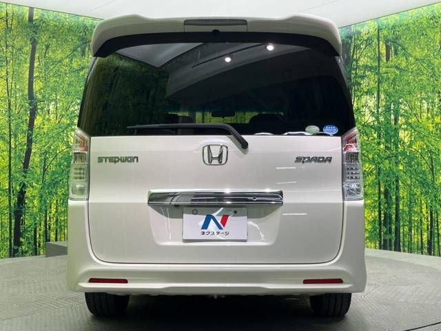 Honda e 2010-01 191466-16