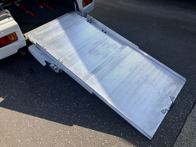 Daihatsu ATRAI WAGON 2020-11 181147-8