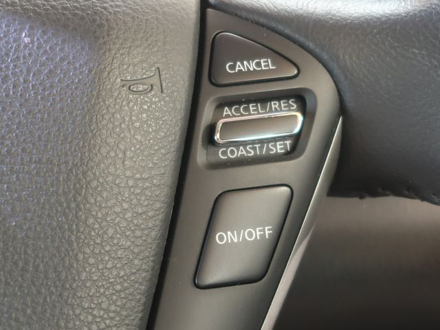 Nissan ELGRAND 2018-11 193475-17