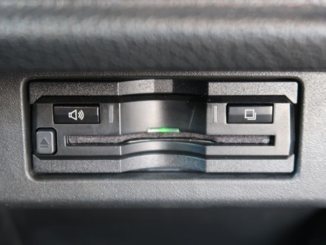 Nissan ELGRAND 2018-11 193475-29