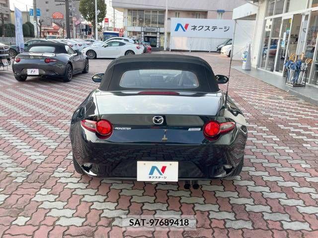 Mazda ROADSTER 2015-05 215708-15