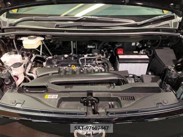 Toyota VOXY 2023-10 289030-18