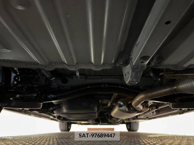 Toyota VOXY 2023-10 289030-19