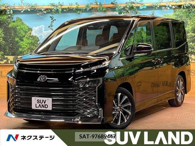 Toyota VOXY 2023-10 289030-0