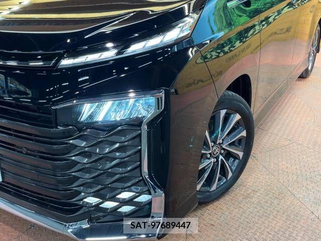 Toyota VOXY 2023-10 289030-14
