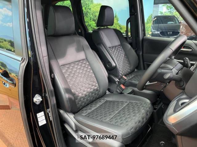 Toyota VOXY 2023-10 289030-10