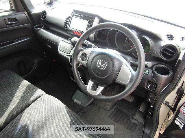 Honda N BOX 2016-03 211032-19