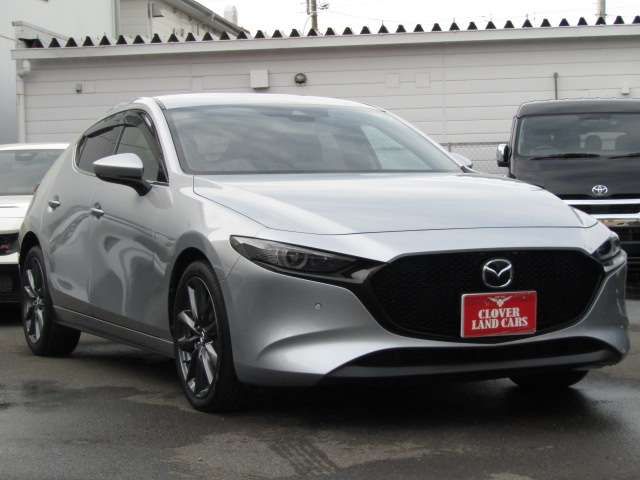 Mazda MAZDA3 2019-06 15126-2