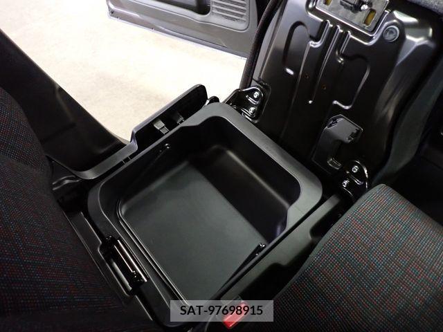 Suzuki SPACIA 2019-02 338087-24