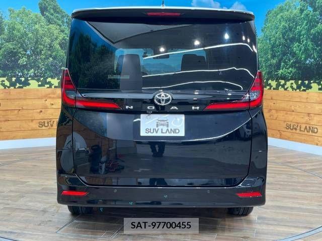 Toyota NOAH 2023-04 209595-15