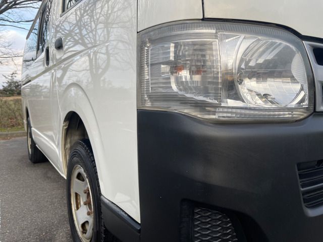 Toyota REGIUSACE VAN 2010-11 1127-16