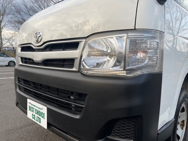 Toyota REGIUSACE VAN 2010-11 1127-15