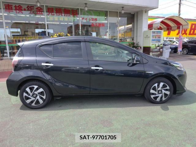 Toyota AQUA 2020-03 292354-10