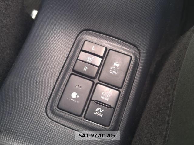 Toyota AQUA 2020-03 292354-17