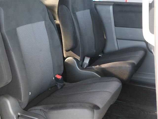 Mitsubishi DELICA D5 2013-11 28808-19