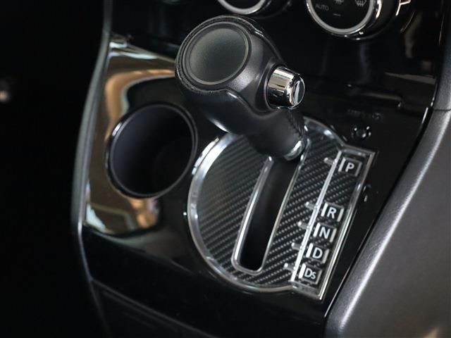 Mitsubishi DELICA D5 2013-11 28808-5