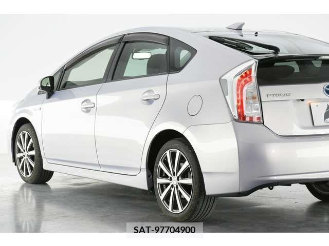 Toyota PRIUS 2015-03 216014-8