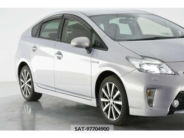 Toyota PRIUS 2015-03 216014-7