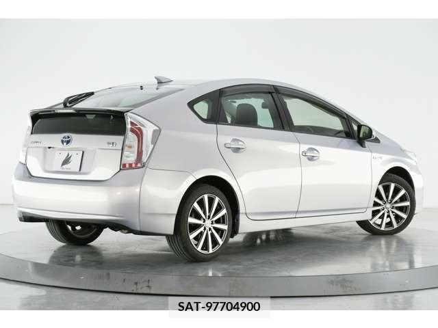Toyota PRIUS 2015-03 216014-5