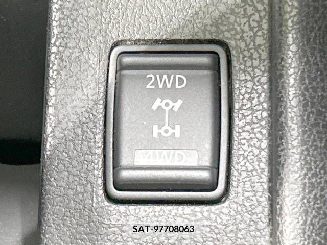 Nissan NOTE 2014-05 365303-7
