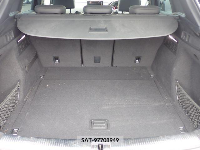 Audi Q5 2021-09 356606-25