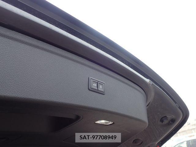 Audi Q5 2021-09 356606-26