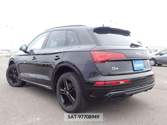 Audi Q5 2021-09 356606-2