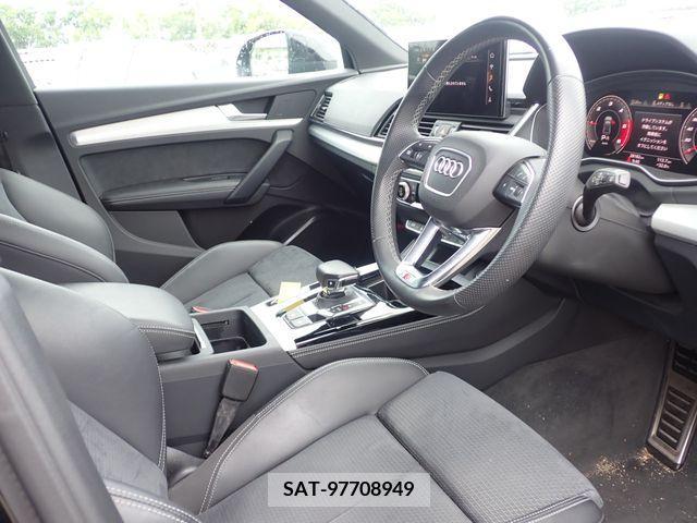 Audi Q5 2021-09 356606-1