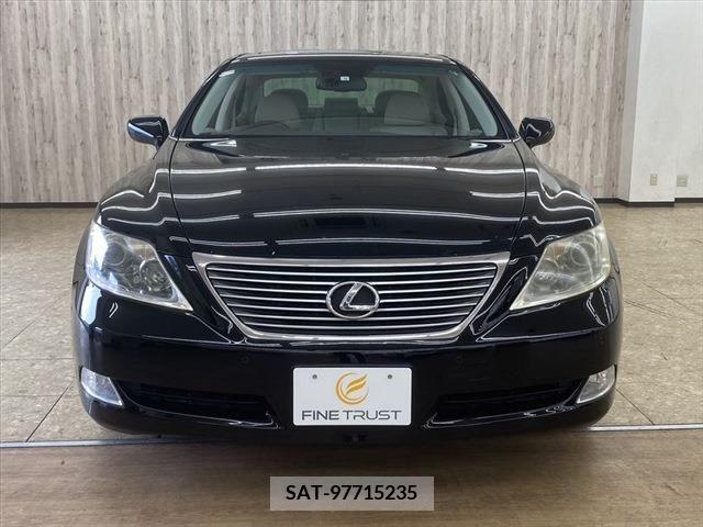 Lexus LS 2008-05 275410-1