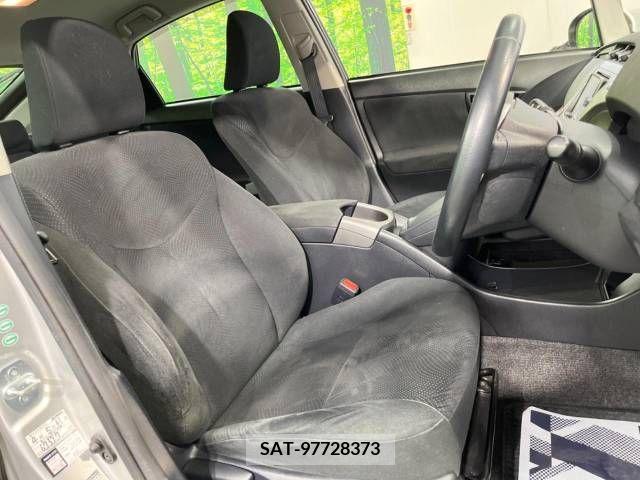 Toyota PRIUS 2013-12 351399-5