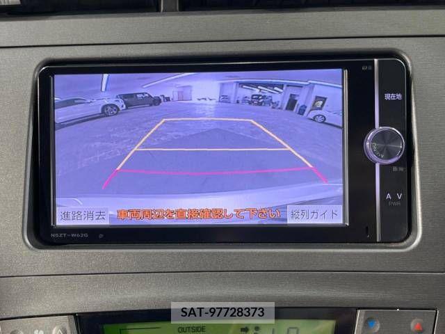 Toyota PRIUS 2013-12 351399-3