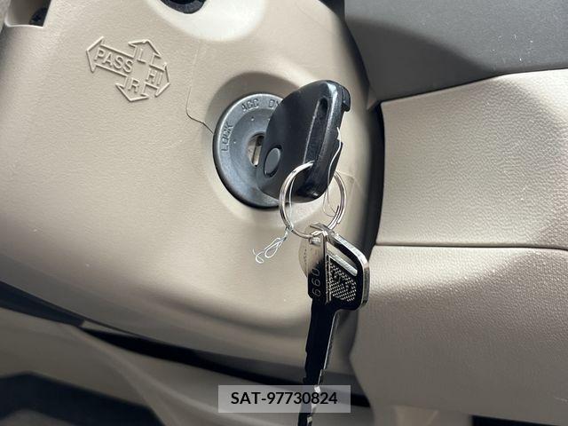Suzuki ALTO 2012-01 304952-17