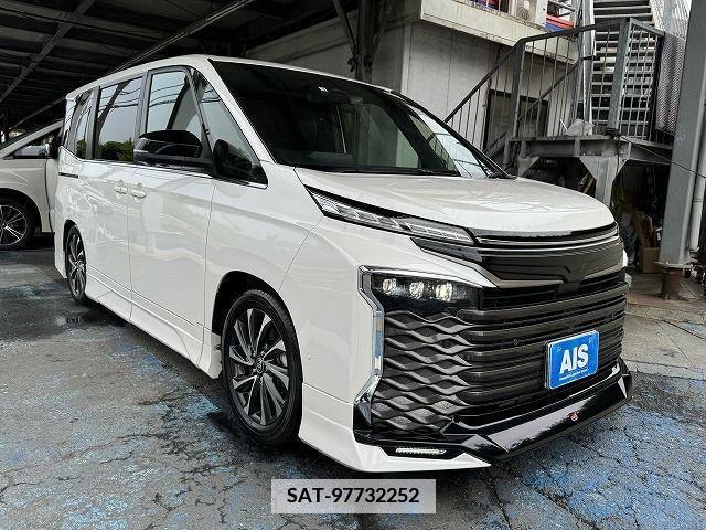 Toyota VOXY 2022-03 339184-4