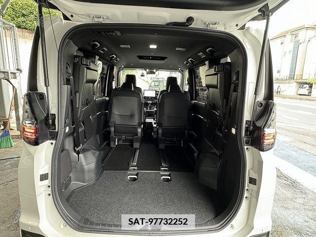 Toyota VOXY 2022-03 339184-26