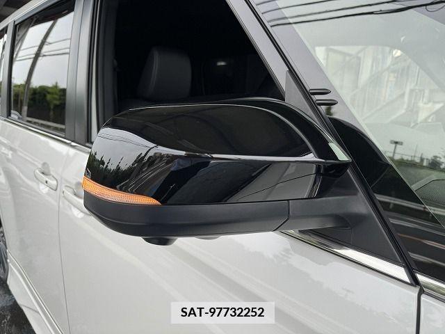 Toyota VOXY 2022-03 339184-24
