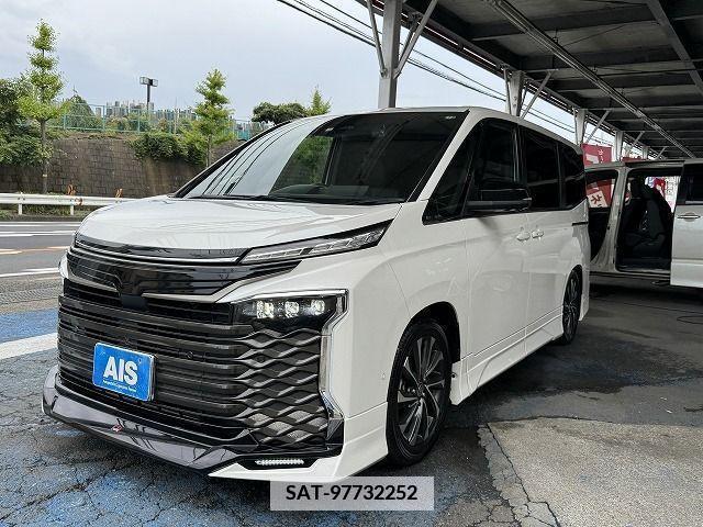 Toyota VOXY 2022-03 339184-0