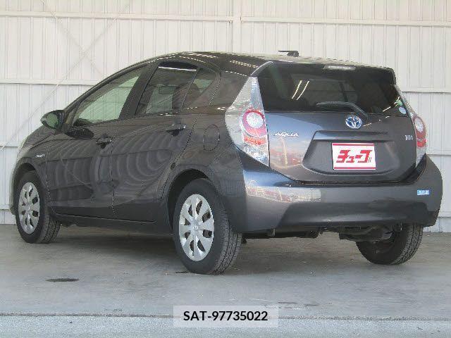 Toyota AQUA 2013-11 218308-8