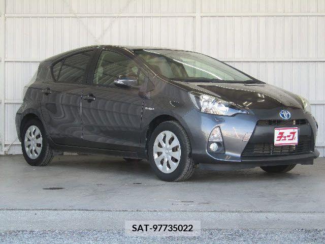 Toyota AQUA 2013-11 218308-6