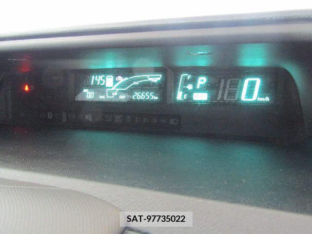 Toyota AQUA 2013-11 218308-7