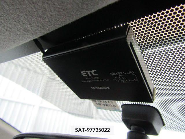 Toyota AQUA 2013-11 218308-10