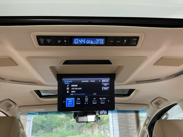 Toyota ALPHARD HYBRID 2018-05 19579-16