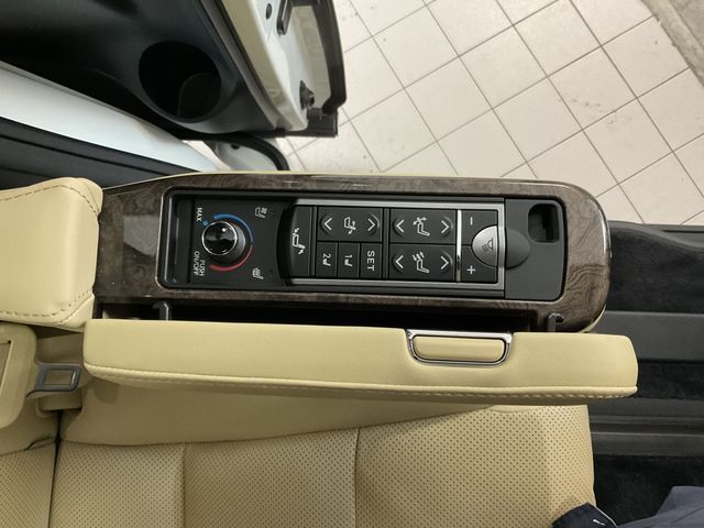 Toyota ALPHARD HYBRID 2018-05 19579-15